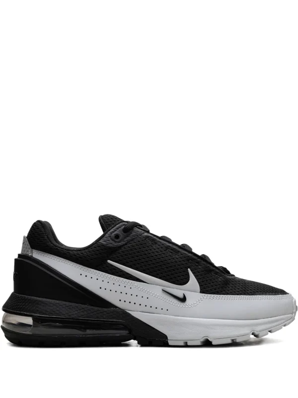 Air Max Pulse