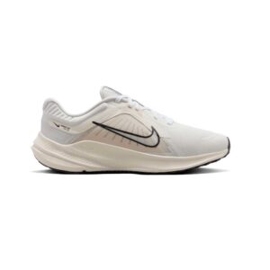 Nike Quest 5