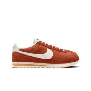 Nike Cortez SE Suede Dark Russet Flax Muslin Sail