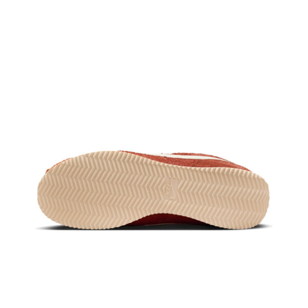 Nike Cortez SE Suede Dark Russet Flax Muslin Sail - Imagen 3